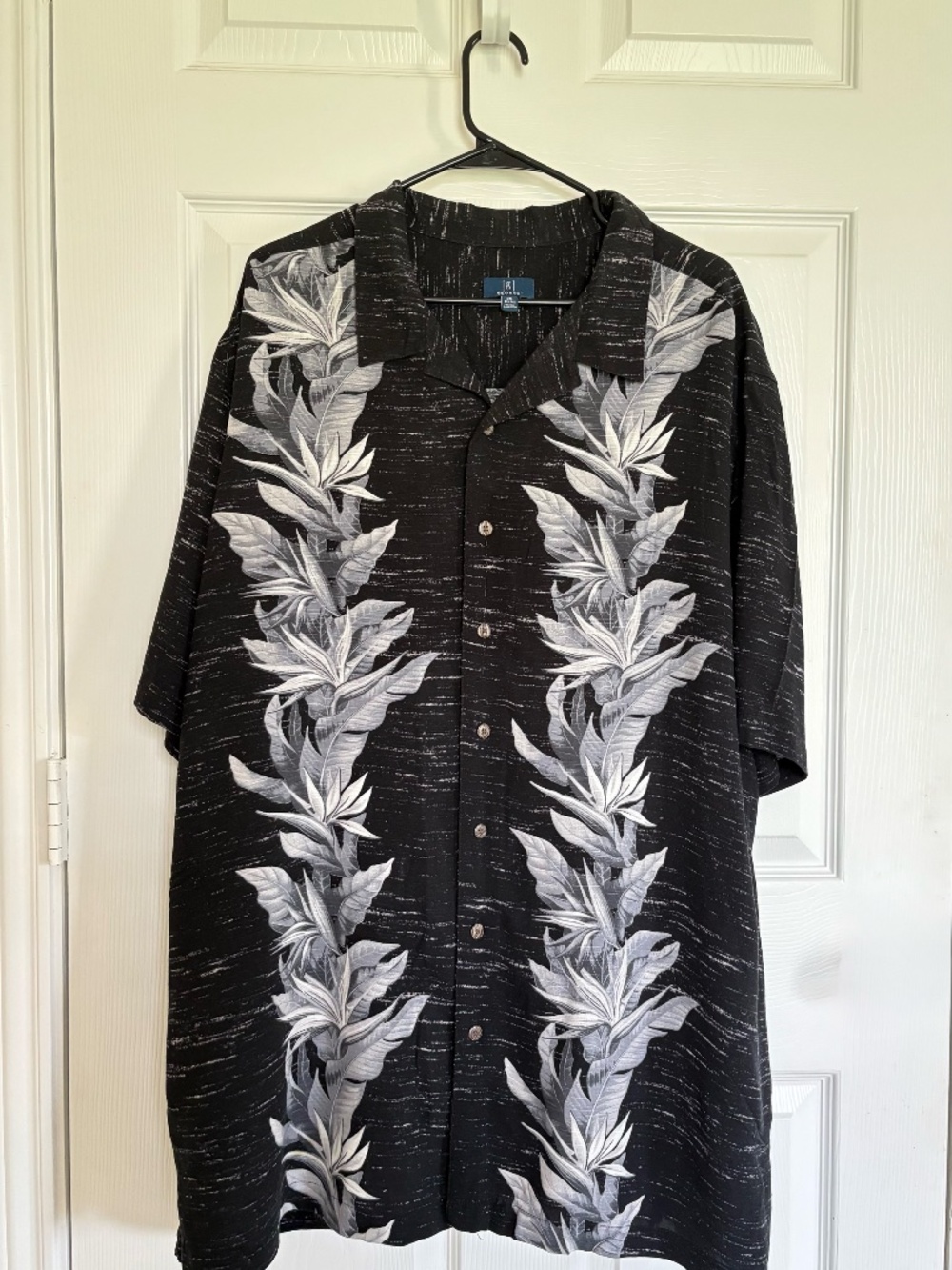 George Mens 3XL Hawaiian Shirt Black Grey Bird of Paradise Floral Camp Button Up